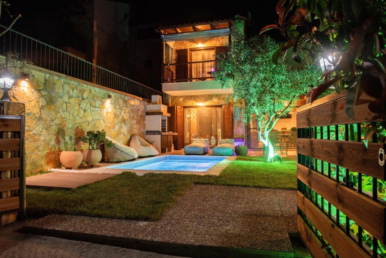 Dandy Villas Nea Roda - Melodic Waves - Private - Pool - Parking - Cellar Eksteriør bilde